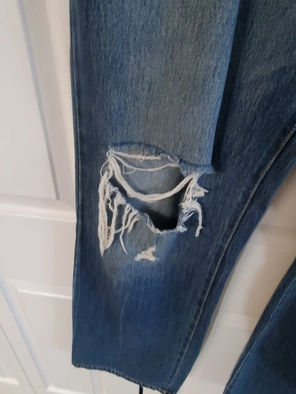 KANCAN BUTTON FLY . 15/31. DENIM JEAN DISTRESSED.  WIDE LEG. High Rise